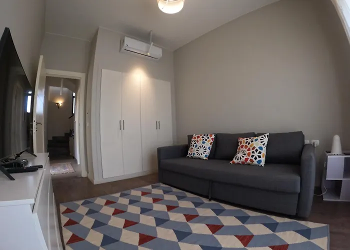 Cyan 4-bedroom Townhouse Villa, Sleeps 6-10 Persons * الجونة