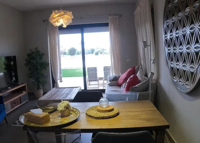 فيلة Cyan 4-bedroom Townhouse Villa, Sleeps 6-10 Persons *